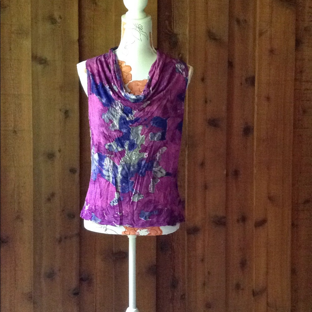 "Mossimo" (Medium) purple scoop neck shirt!